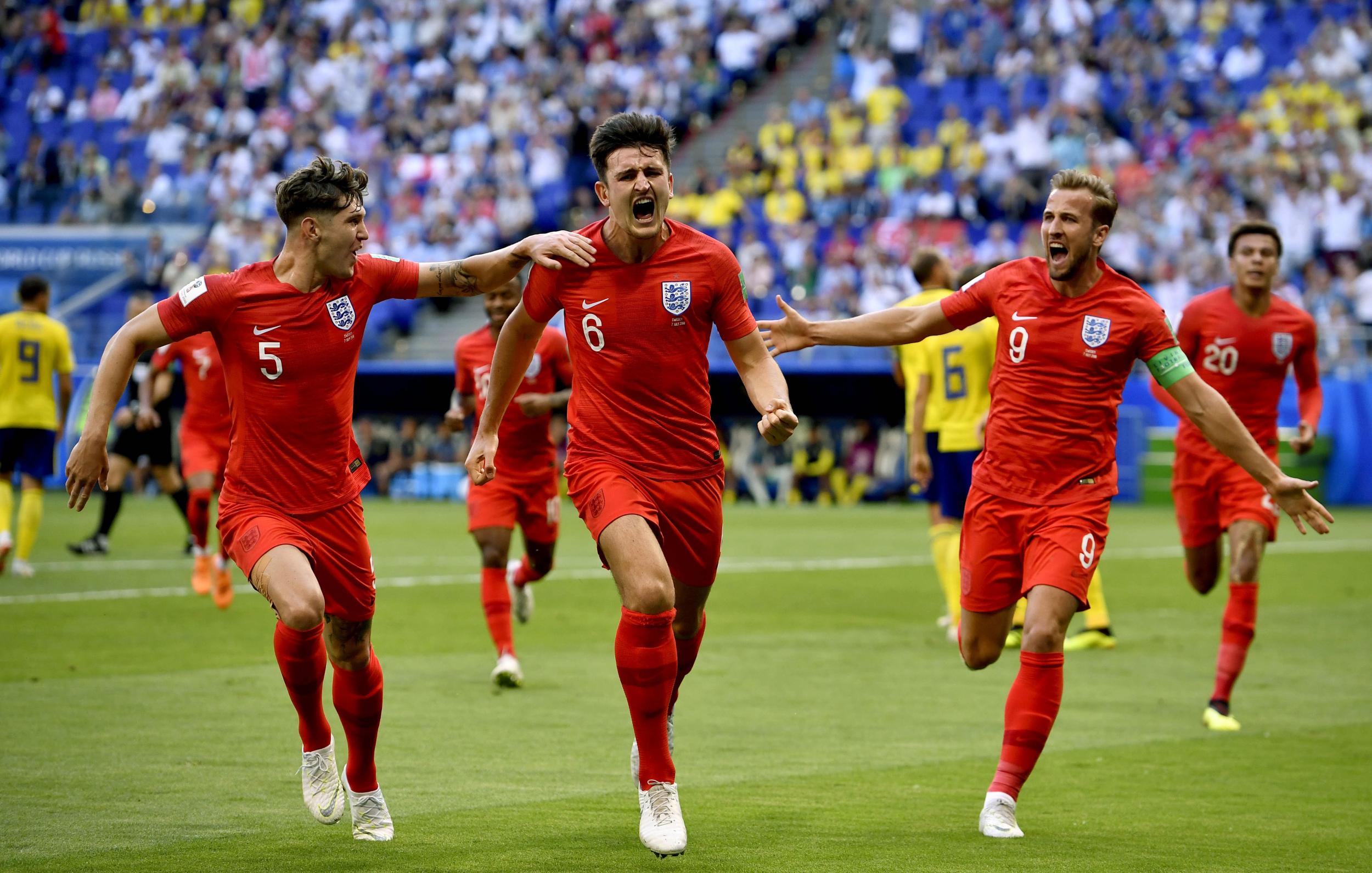 她将继续展 她将继续展